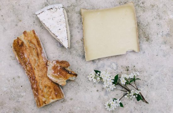 Pair diggers beach cottage accommodation with cheese making workshop
